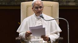 Papa "Diritto alla libert&agrave; di stampa &egrave; spesso violato"