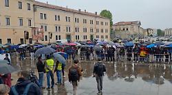 Ultimo saluto ad Alex Zanardi, in migliaia ai funerali di Padova
