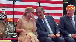 Ambasciatore Usa Fertitta festeggia 4 Luglio a Roma: Spero nostri hamburger siano all&rsquo;altezza