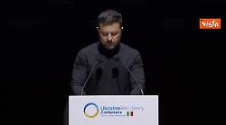 Ricostruzione Ucraina, Zelensky: Putin non vuole la pace, lo vediamo. C'&egrave; escalation violenza