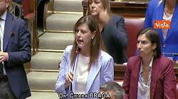 Approvazione separazione carriere, bagarre in Aula, Schlein riprende suoi deputati: 'Chiara fermali'