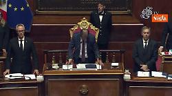 La Russa ricorda Ornella Vanoni in Aula e chiede un minuto di silenzio. Poi, l'applauso dei Senatori