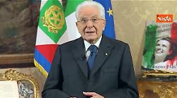 Mattarella: Chiuso anno non facile, speriamo tempi migliori