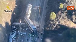 Tragico schianto ferroviario in Spagna, 39 morti e 150 feriti. Le immagini aree del disastro