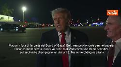 Board of Gaza, Trump: Macron? Nessuno lo vuole. Applicher&ograve; dazi 200% su suoi vini e champagne