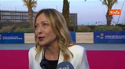 Meloni se ne va dal punto stampa, ai cronisti: "Signori, arrivederci"