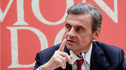 Carlo Calenda a Grosseto: incontro su astensionismo, democrazia e nuovo centro riformista