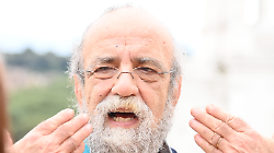 Covatta in Maremma con &ldquo;Scoop (Donna sapiens)&rdquo;: satira sull&rsquo;evoluzione al Teatro Salvini