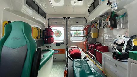 Scontro tra due auto sull'Aurelia: quattro feriti, due giovani in condizioni serie