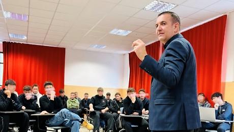 Dal diploma al contratto di lavoro: all&rsquo;Amiata la scuola accende il futuro nelle rinnovabili