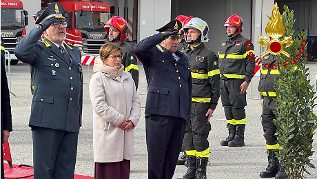 Vigili del fuoco, 86 anni di storia: cerimonia solenne in citt&agrave;