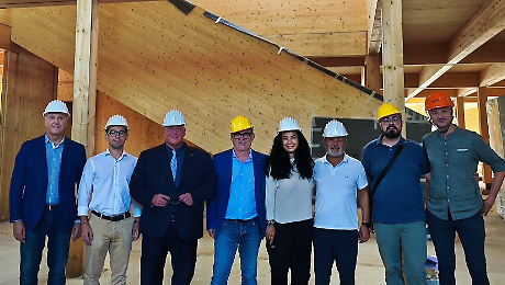 Via al trasferimento nella nuova scuola di via Monte Bianco: 25 aule per 450 studenti