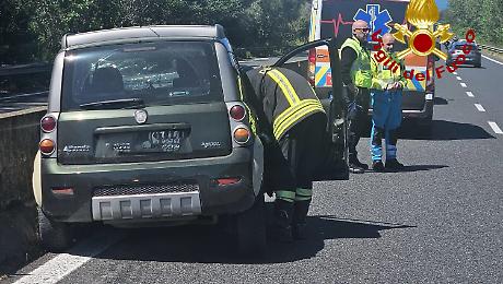 Paura sull&rsquo;Aurelia: auto sbanda e finisce fuori strada alle porte di Grosseto