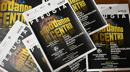 Capodanno in centro, svelato il programma del concertone in Piazza IV Novembre. Musica dal vivo con la Amy Whinehouse Band