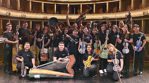 Le nuove 5 tappe del tour in Umbria dell'Orchestra Riciclata di Cateura: dal Paraguay un messaggio di speranza