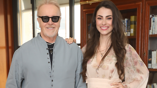 Valeria Mancini, da Foligno a Gloria nel musical di Tozzi: "Da sempre legata a queste canzoni grazie a mio nonno". Il cantante: "Diventer&agrave; una grande star"