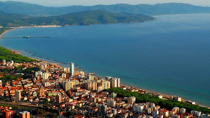 Acqua pulita, stop al divieto: si torna a fare il bagno