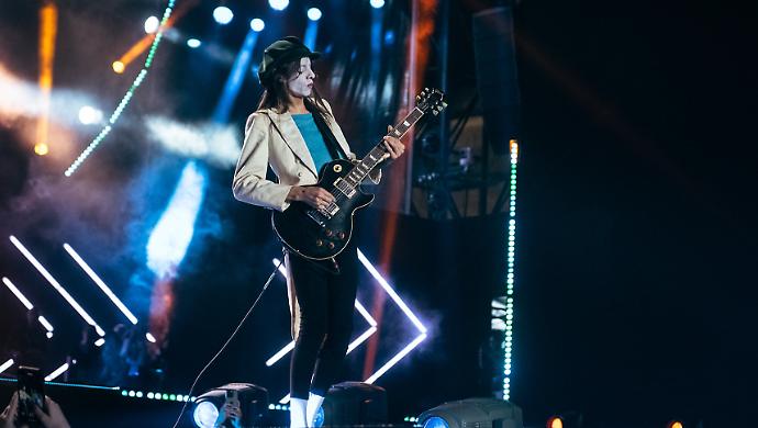 Lucio Corsi, Vienna &egrave; sold out: il cantautore maremmano conquista l'Europa