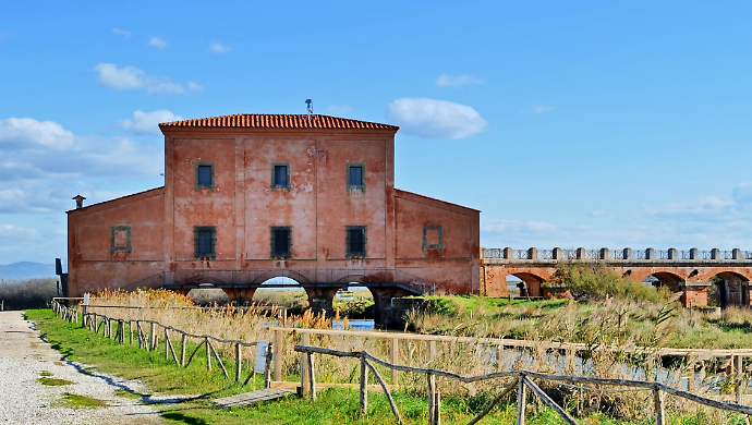Diaccia Botrona, boom di escursioni: ora un posto di lavoro alla Casa Rossa