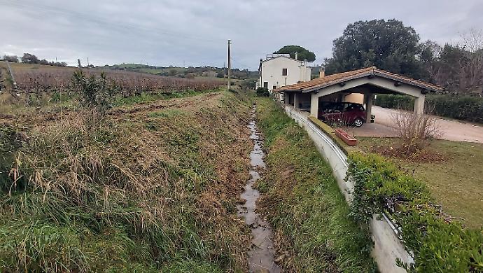 Sicurezza idraulica in Maremma, lavori di Cb6 sul fosso Maestrino