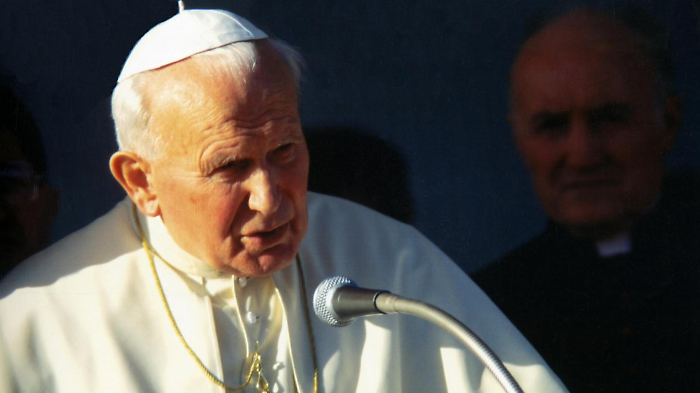 Oggi in tv luned&igrave; 19 agosto su Rai Storia il racconto della Giornata del 2000 di Papa Wojtyla con i giovani