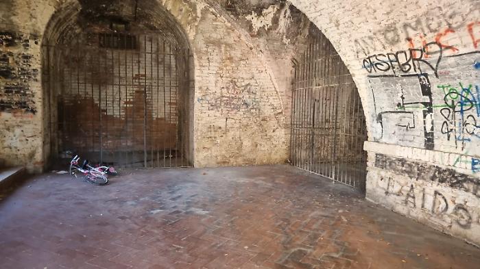 Grosseto, degrado nel collegamento tra parco di via Ximenes e Piazza del Sale