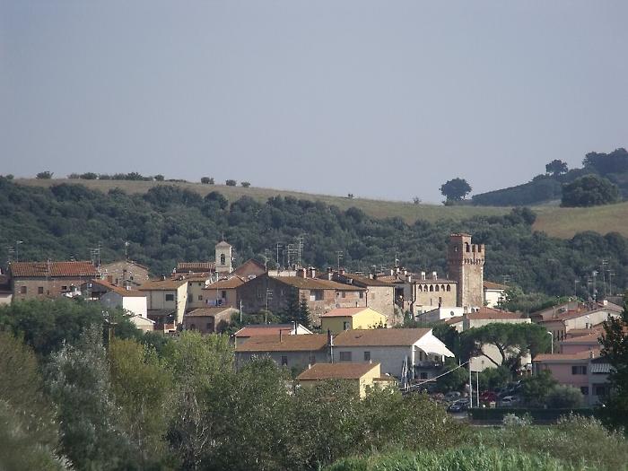 Grosseto, la Grande estate non si ferma e prosegue a Istia d'Ombrone con musica e cabaret