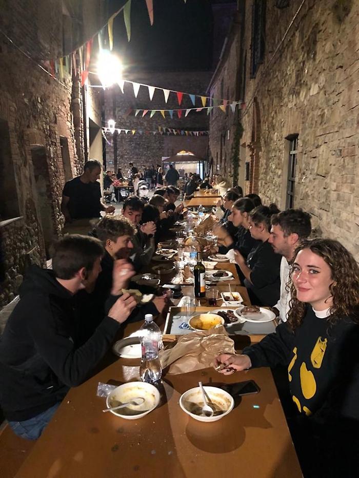 Pari, torna la Sagra della salsiccia giunta alla 57esima edizione