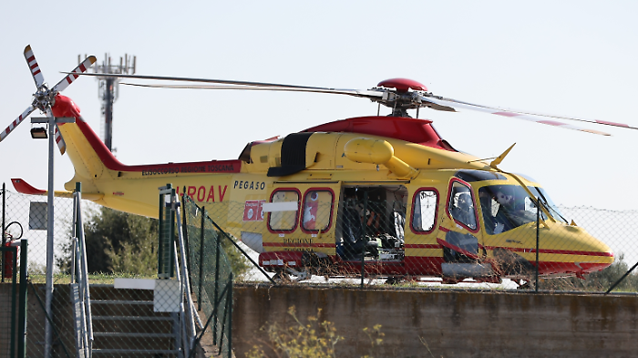Follonica, incidente in bicicletta. Un uomo trasportato con Pegaso a Siena