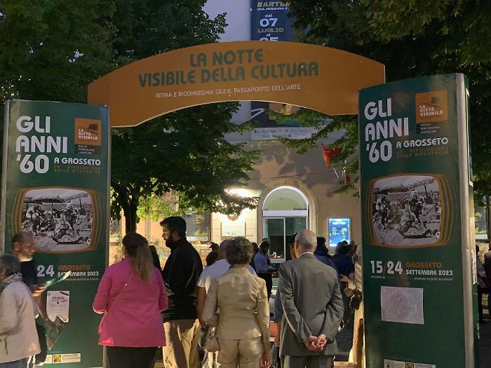 notte visibile cultura