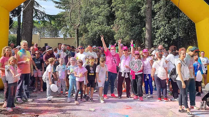 Massa Marittima, 350 iscritti di cui 110 bambini under 13: è il successo di Massa Color