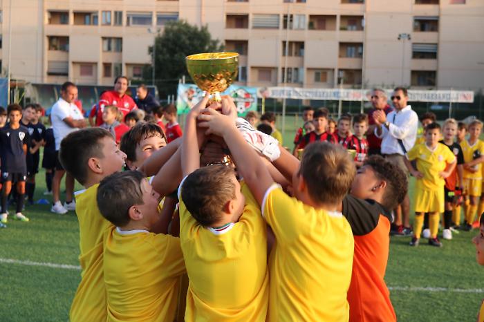 Grosseto, prende il via la seconda edizione della "Franco Falconi Cup", tanti bimbi in campo per un sogno