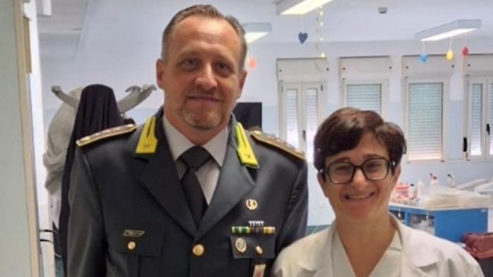 Il comandante Nicola Piccinni e la dottoressa Eva Veropalumbo