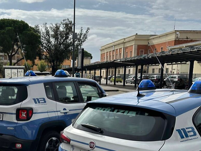 polizia stazione