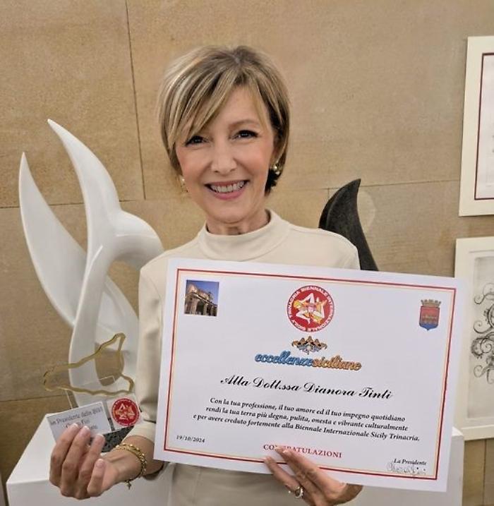 Grosseto, Dianora Tinti premiata alla Biennale Internazionale Sicily Trinacria