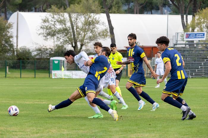 Follonica, finisce con la sconfitta dei biancorossoblù la partita contro il San Donato Tavarnelle