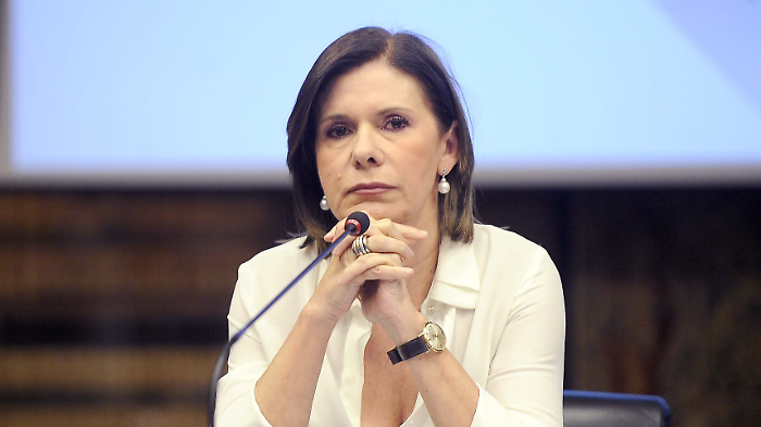 Bianca Berlinguer con  E' sempre Cartabianca