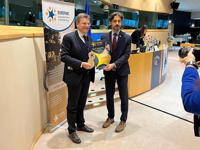 Grosseto, l'agenzia di viaggi Travel Today premiata a Bruxelles per il turismo sostenibile