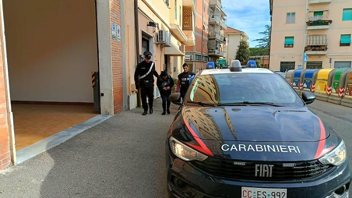 Grosseto, scoperto centro estetico che mascherava giro di prostituzione con un ricavato di 1 milione di euro