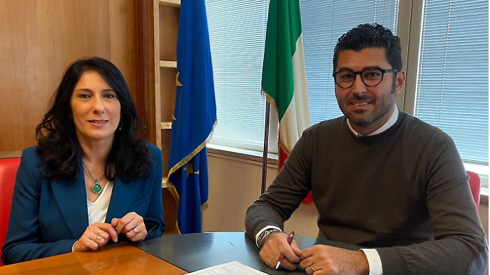 La dirigente e il sindaco di Follonica