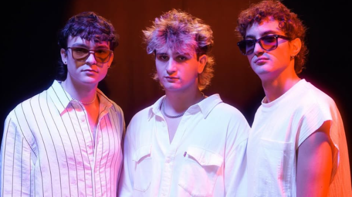 Chi sono i Cosmonauti Borghesi, l'origine del nome dell'unica band in gara questa sera a Sanremo Giovani