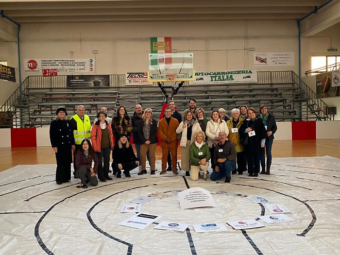 Grosseto, un tappeto di 120 metri quadrati per definire un percorso condiviso di benessere