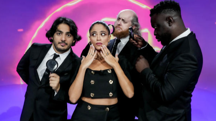 Le Iene show stasera in tv marted&igrave; 18 febbraio su Italia 1: servizi, inchieste e interviste del programma condotto da Veronica Gentili con Max Angioni