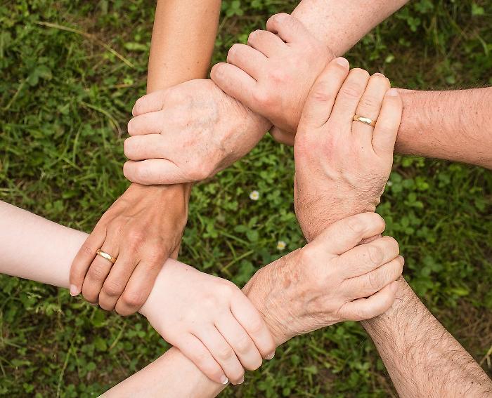 Castiglione della Pescaia, sociale: la Regione riduce il contributo. Ma il Comune lo mantiene