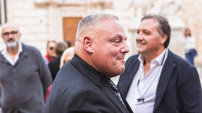 Grosseto, cattivi odori: il sindaco Vivarelli Colonna scrive alla Regione