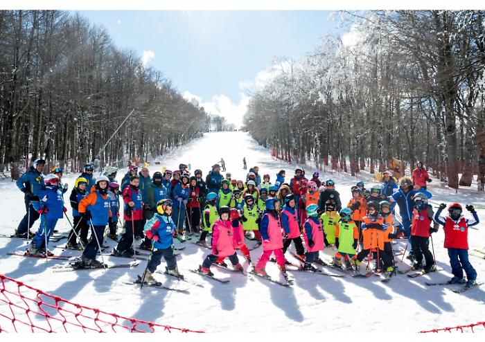 Monte Amiata, si torna a sciare: dal 12 gennaio ripartono i corsi promozionali dello Sci Club Lo Scoiattolo
