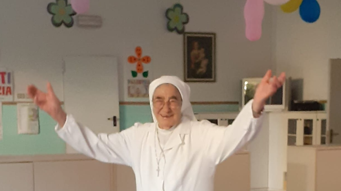 Follonica in lutto per la scomparsa dell'amata Suor Niccolina
