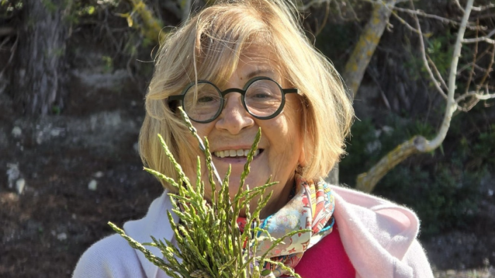 Anna Moroni ospite di Caterina Balivo a La volta buona, chi &egrave;: dall'infanzia a Gubbio al successo con La prova del cuoco