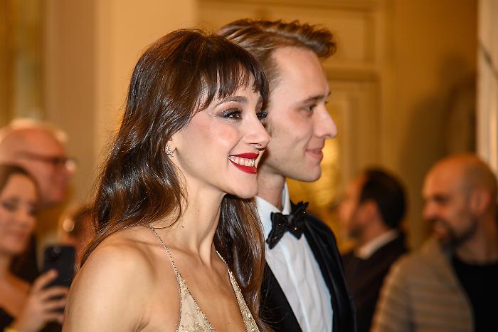 Nicoletta Manni, chi &egrave; l'etoile della Scala ospite a Verissimo: marito e matrimonio con Roberto Bolle testimone di nozze