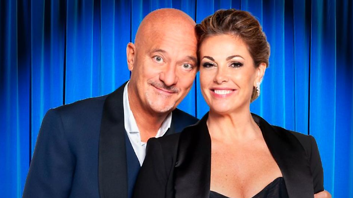 Zelig stasera in tv mercoled&igrave; 22 gennaio su Canale 5: comici e anticipazioni dello show con Claudio Bisio e Vanessa Incontrada